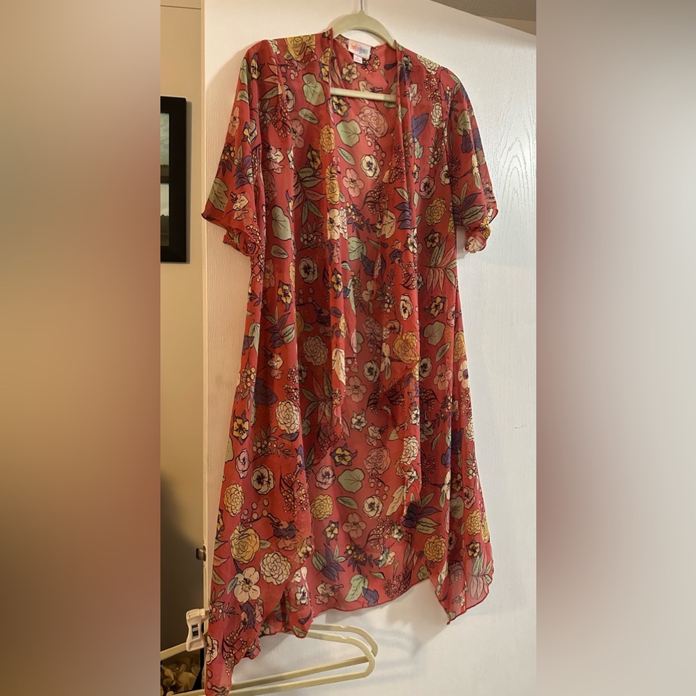 Lularoe Shirley Kimono- small